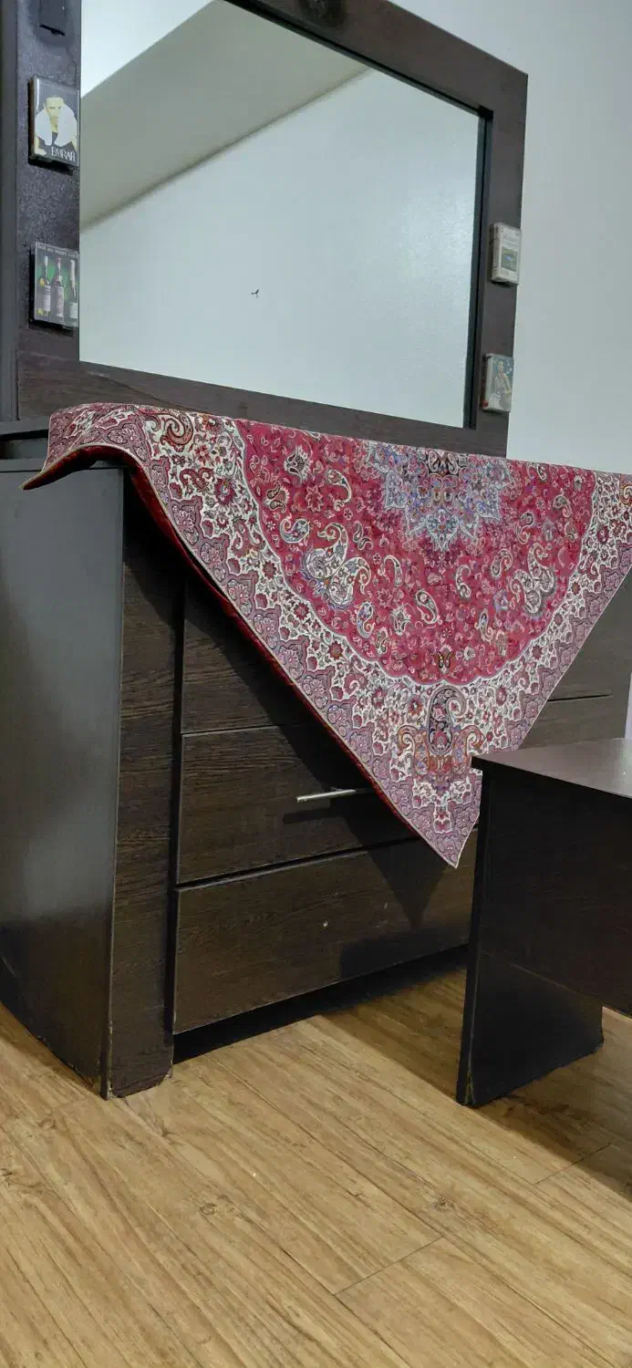 کمد چهار کشابه|جاکفشی، کمد، دراور|شاهینشهر, حافظ جنوبی|دیوار