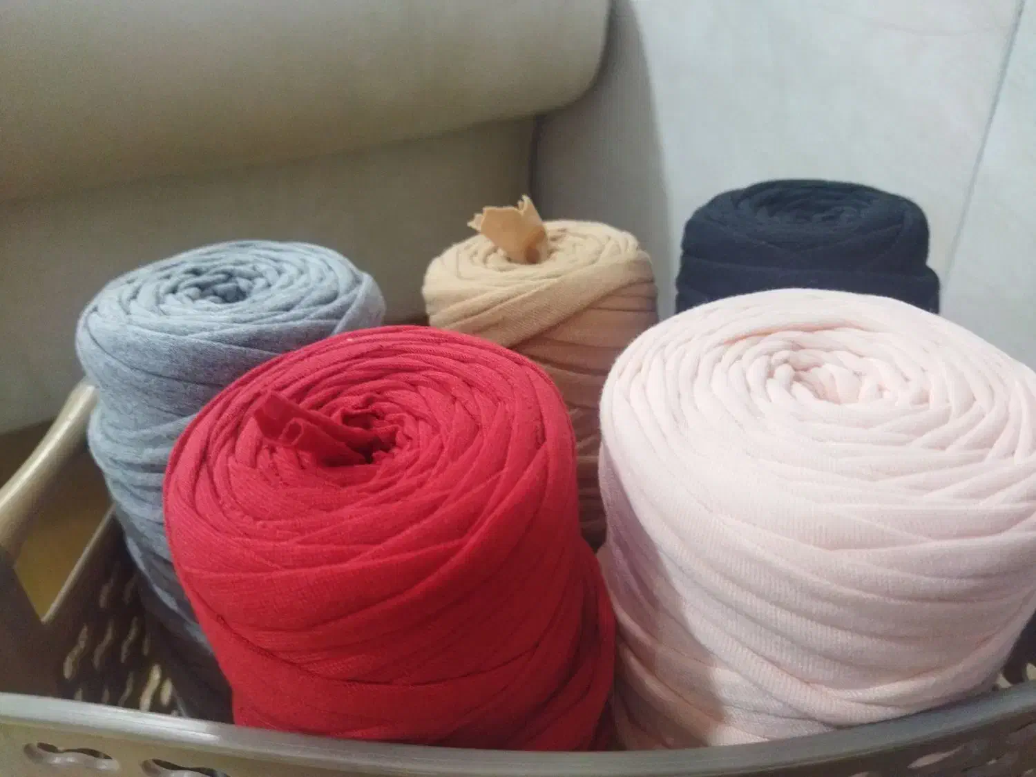 کاموا و تریکو|لوازم خیاطی و بافتنی|قم, نیروگاه|دیوار