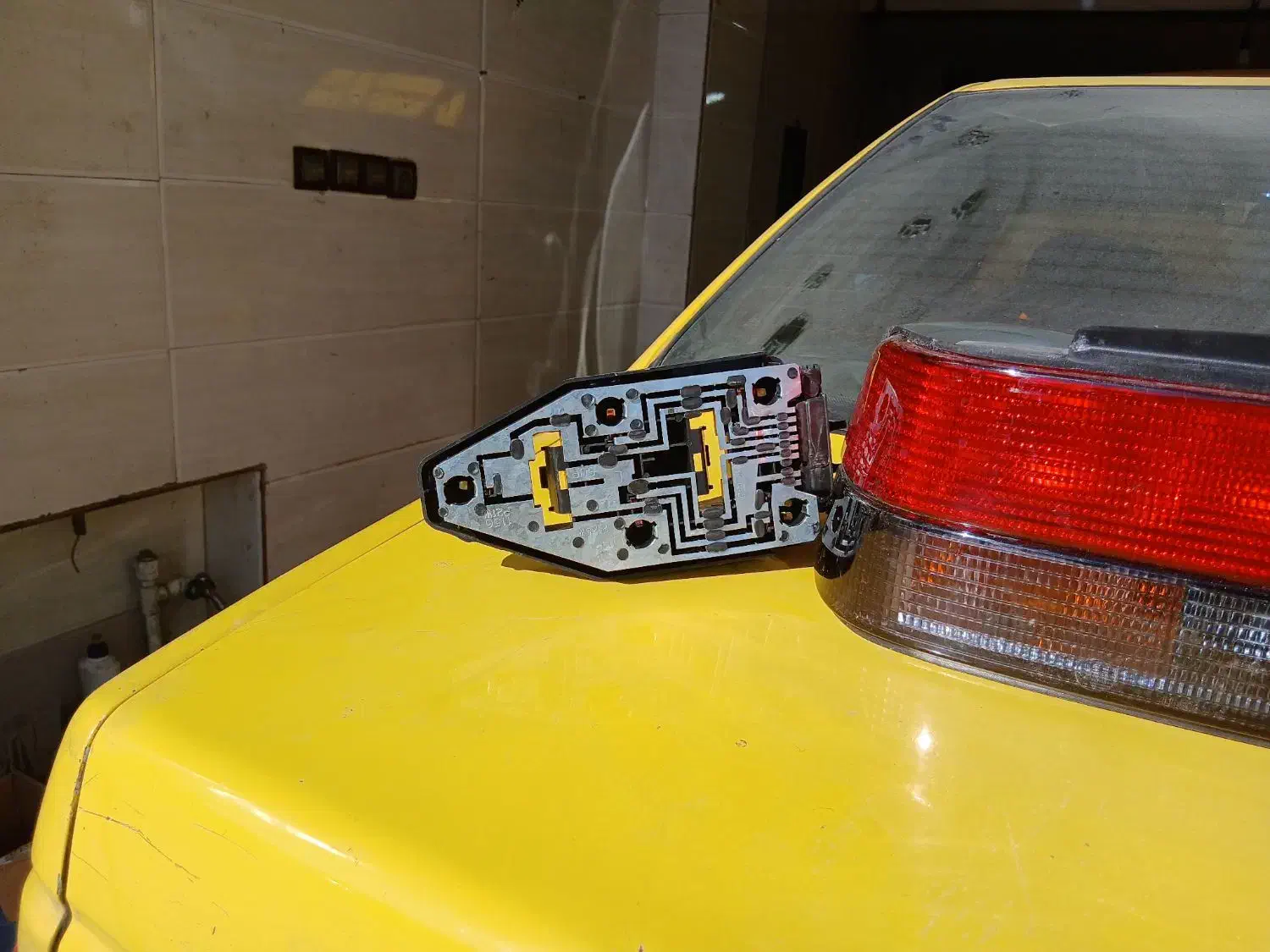 خطر عقب ۴۰۵|قطعات یدکی و لوازم جانبی|شیراز, شهرک مفتح|دیوار