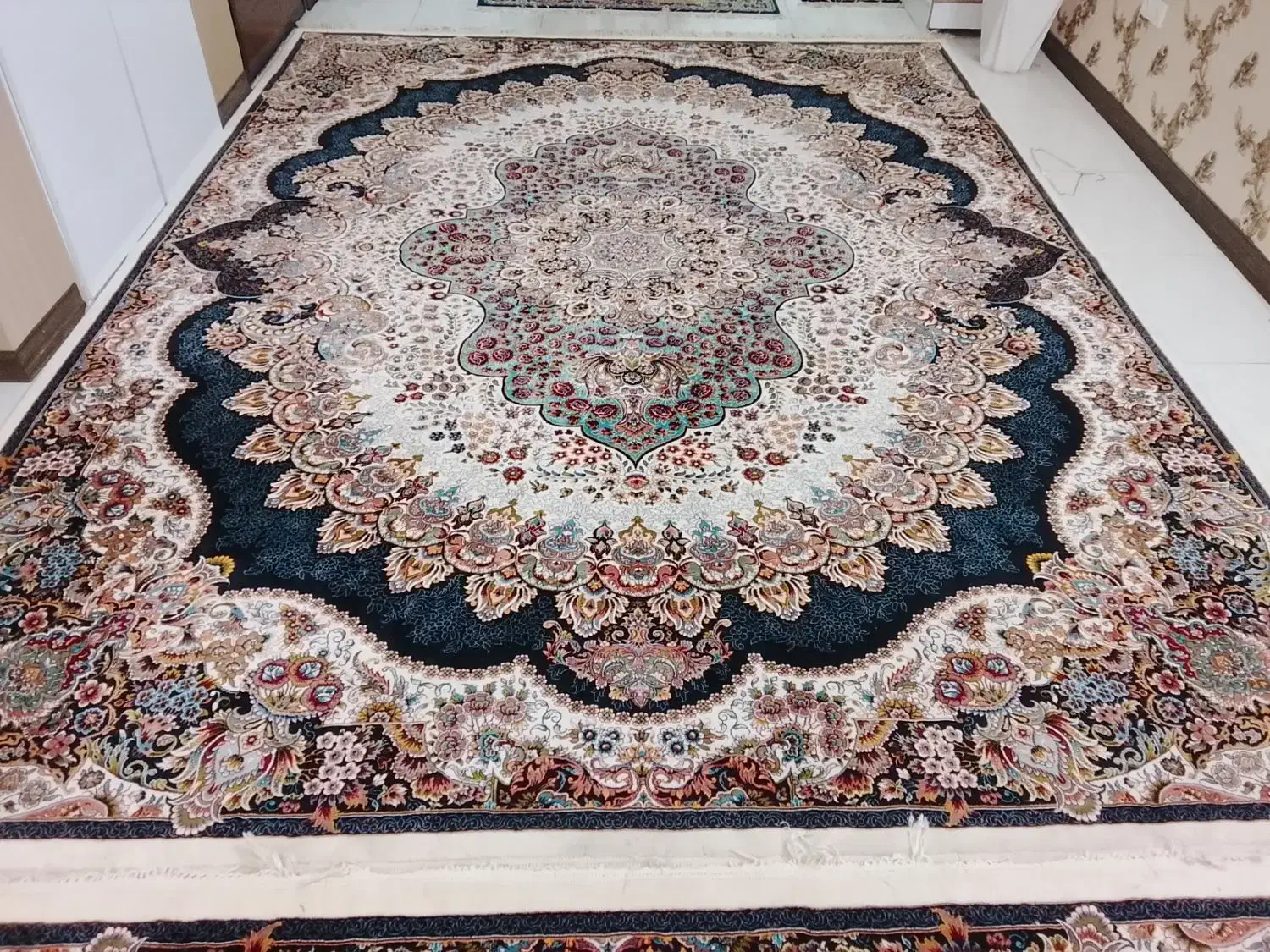 فرش سورمه ای|فرش|مشهد, فدک|دیوار