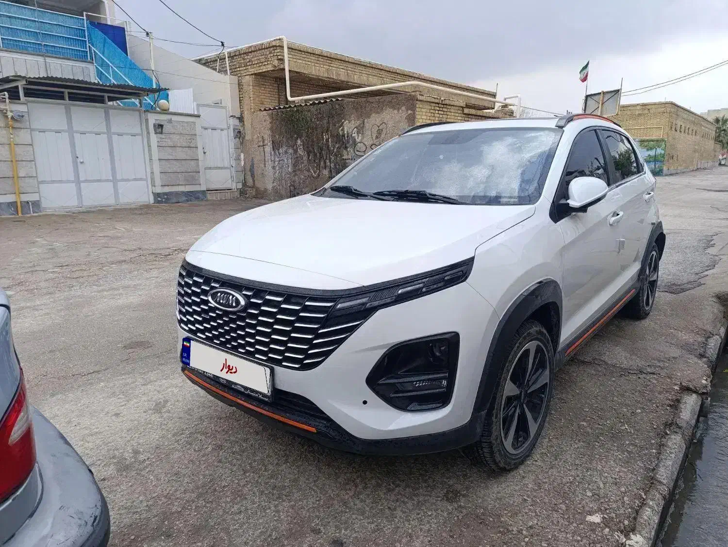 x33 کراس دنده ای|خودرو سواری و وانت|شاهین‌شهر, عطار|دیوار