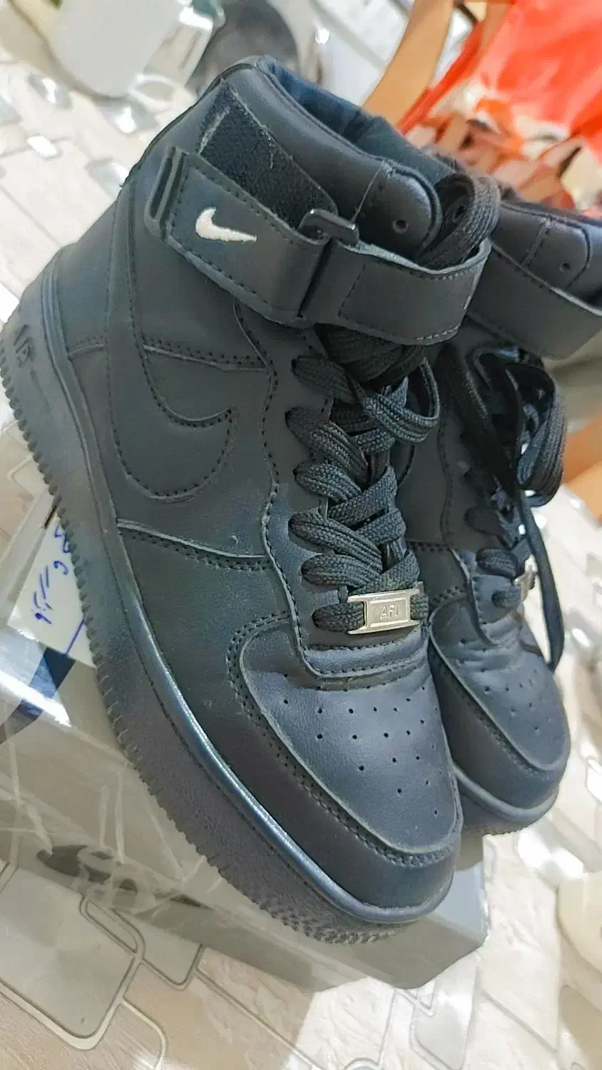 بوت|کیف، کفش، کمربند|خمین, |دیوار