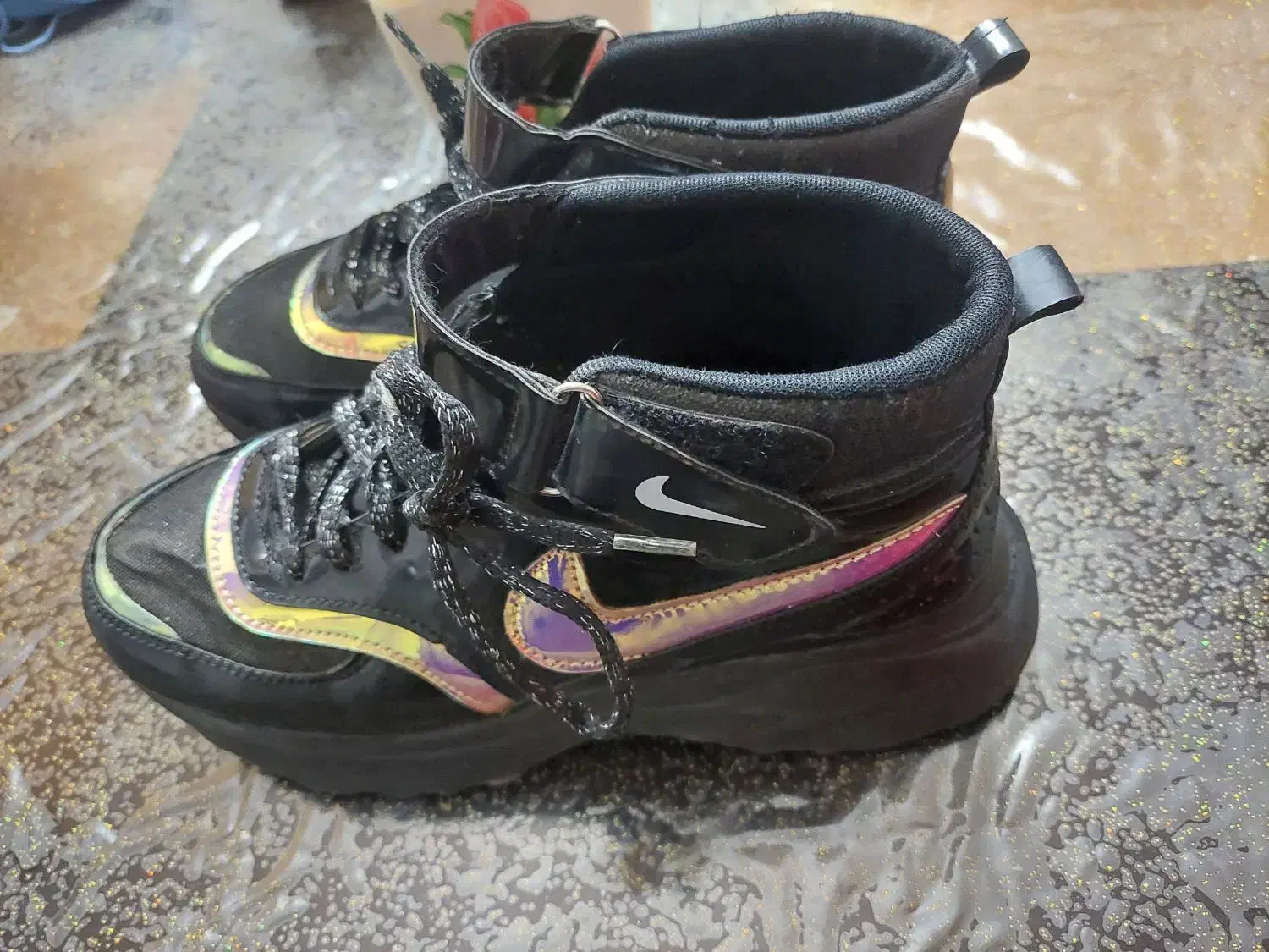 کفش نایک|کیف، کفش، کمربند|شاهینشهر, کوی مهدیه|دیوار