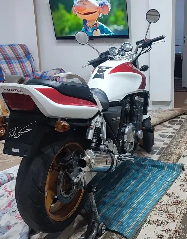 cB1000|موتورسیکلت|مشهد, عنصری|دیوار