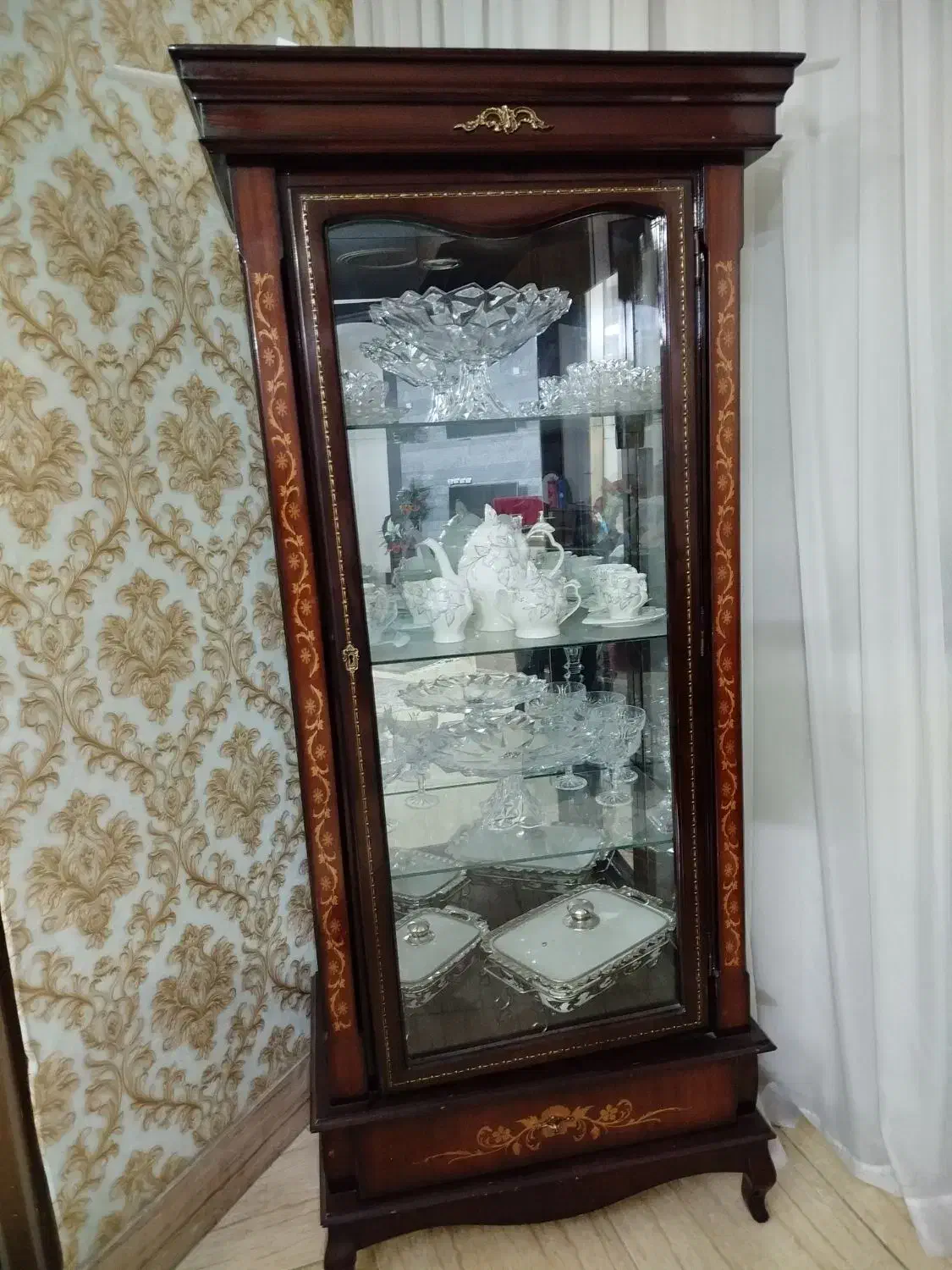 گنجه|بوفه، ویترین، کنسول|مشهد, جانباز|دیوار