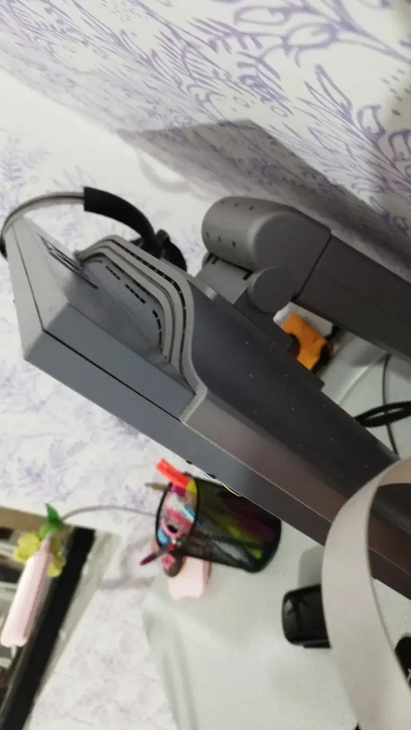 کامپیوتر و میز کامپیوتر|رایانه رومیزی|لاهیجان, حاجی آباد|دیوار