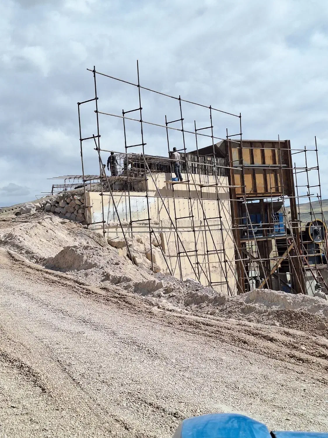 داربست فلزی اعتماد|خدمات پیشه و مهارت|زنجان, |دیوار