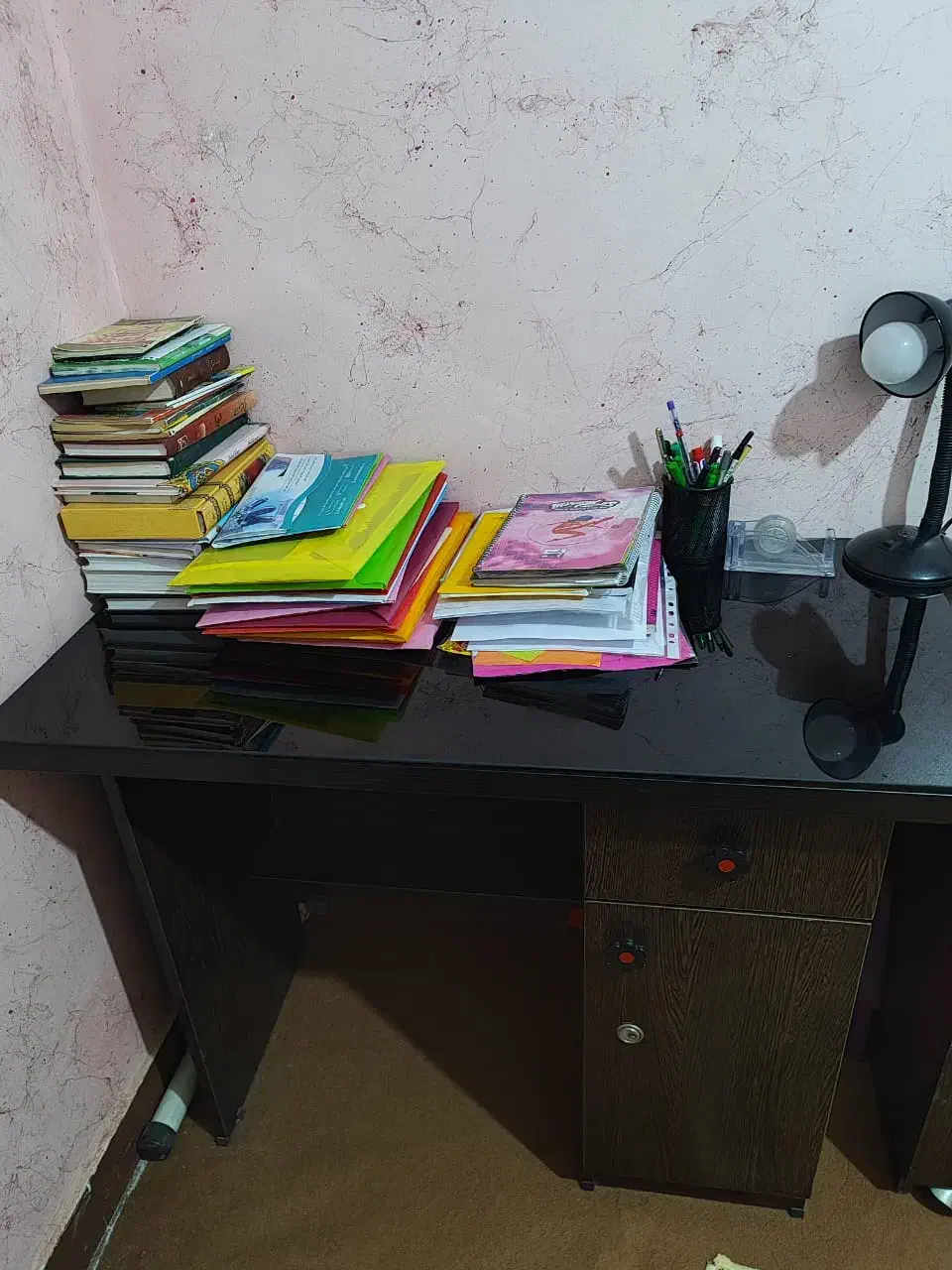 میز تحریر و میز چرخ خیاطی|میز تحریر و کامپیوتر|اهواز, کوی مهدیس|دیوار
