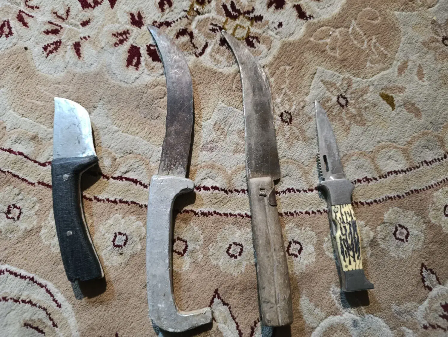 چاقو|کلکسیون و سرگرمی|قائن, |دیوار