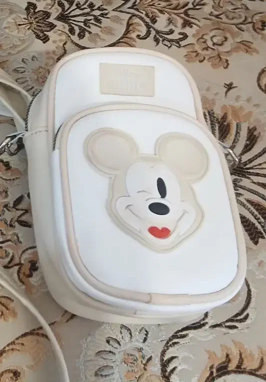 کیف رو دوشی|کیف، کفش، کمربند|مسجد سلیمان, |دیوار