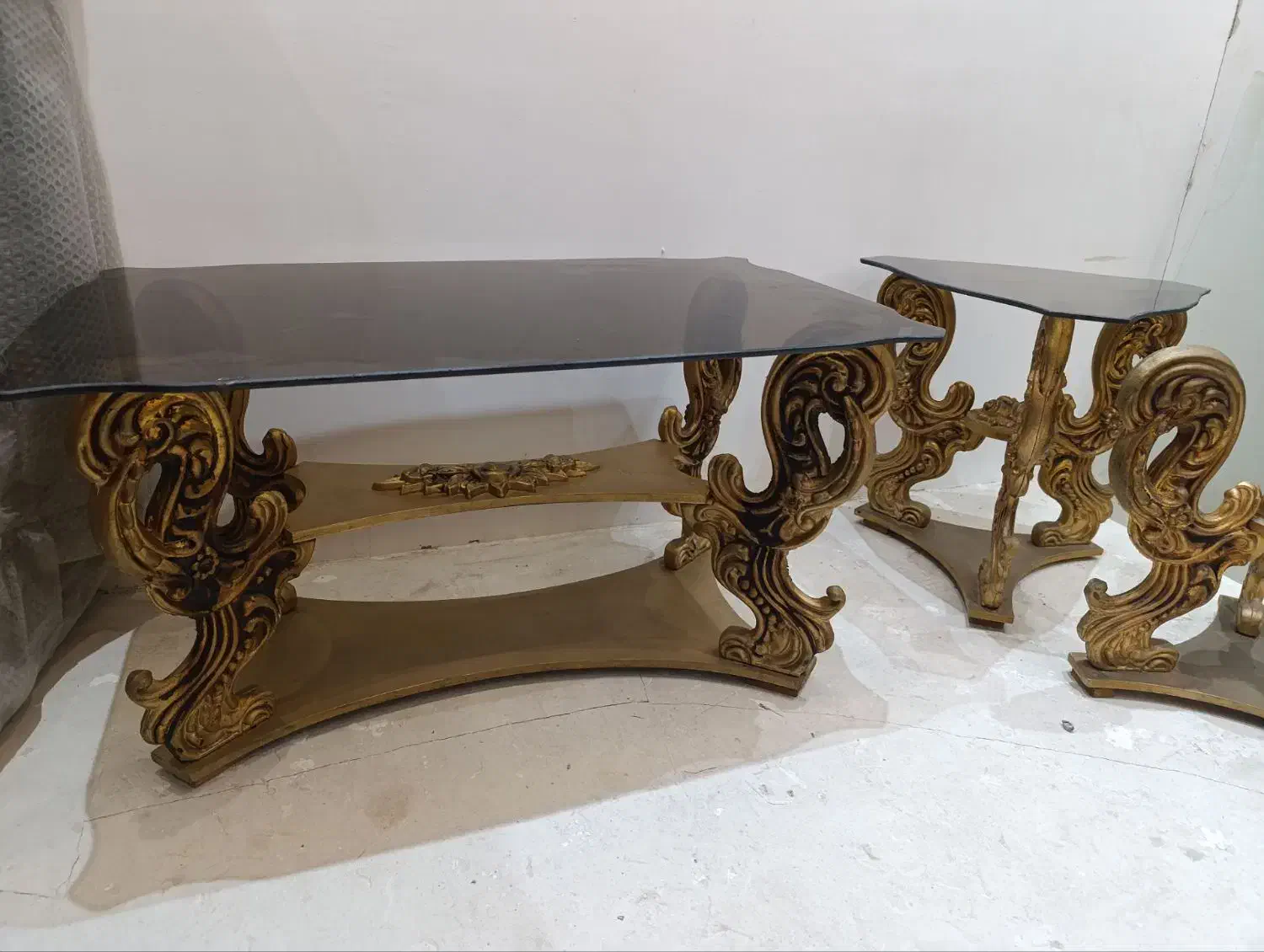 جلو مبلی سه تیکه با شیشه ده میل کلکسیونی|کلکسیون اشیاء عتیقه|خوی, |دیوار