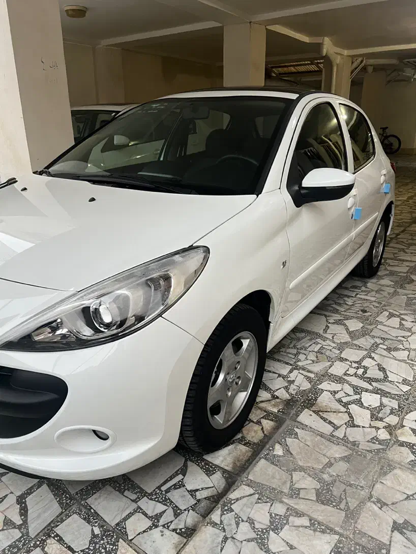 پژو۲۰۷دنده ای پاناروما فول مدل ۱۴۰۱|خودرو سواری و وانت|رشت, جهاد|دیوار