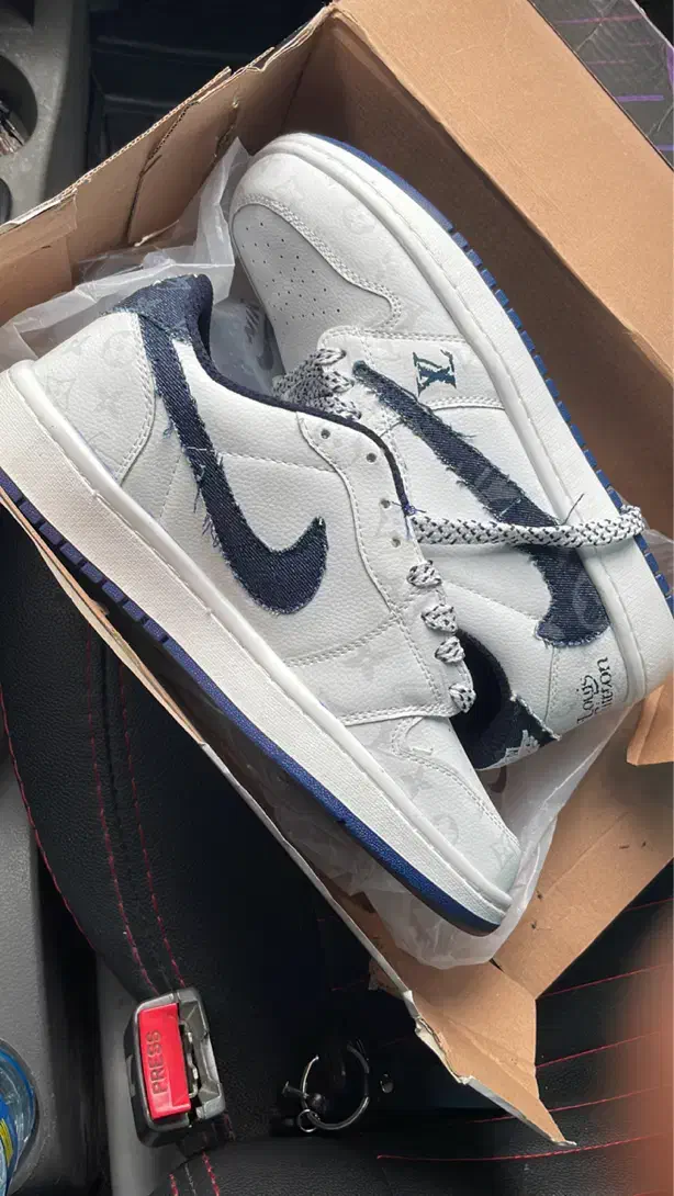 کفش ترویس|کیف، کفش، کمربند|بهشهر, |دیوار