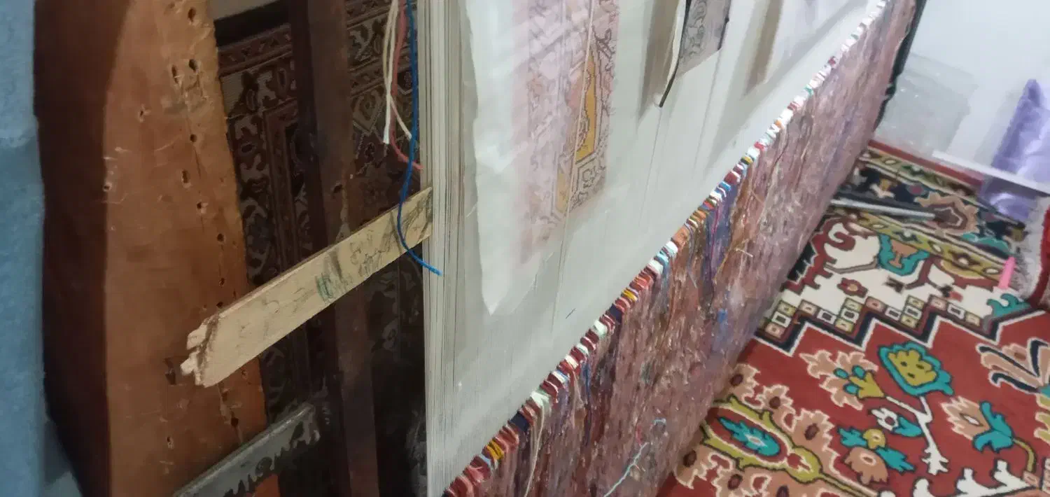 فرش نیمه کاره|فرش|ورزقان, |دیوار