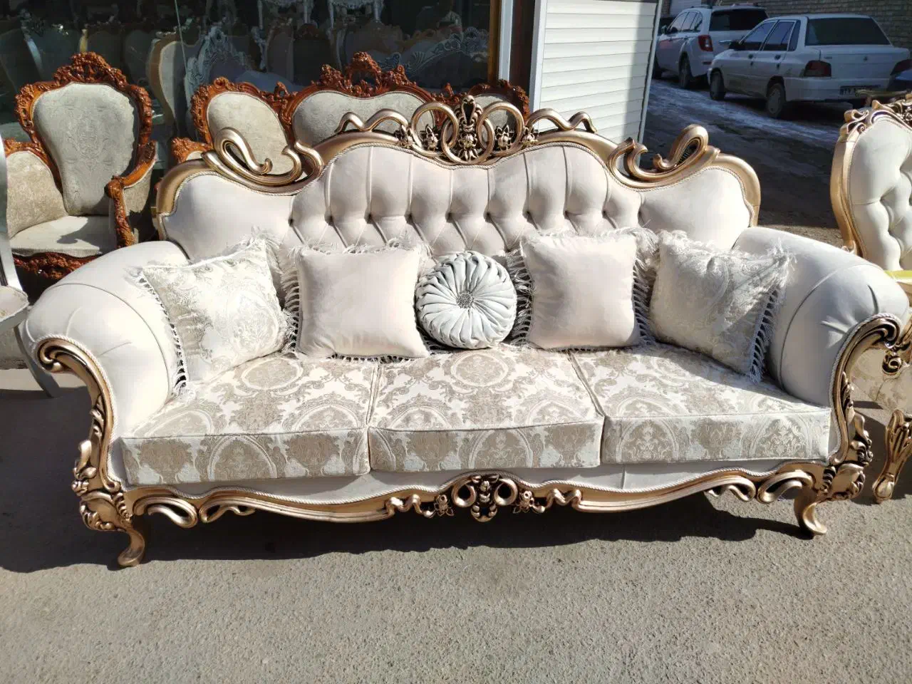 تولیدی مبل کویین فرانسوی و سرویس خواب|مبلمان خانگی و میز عسلی|مرند, |دیوار