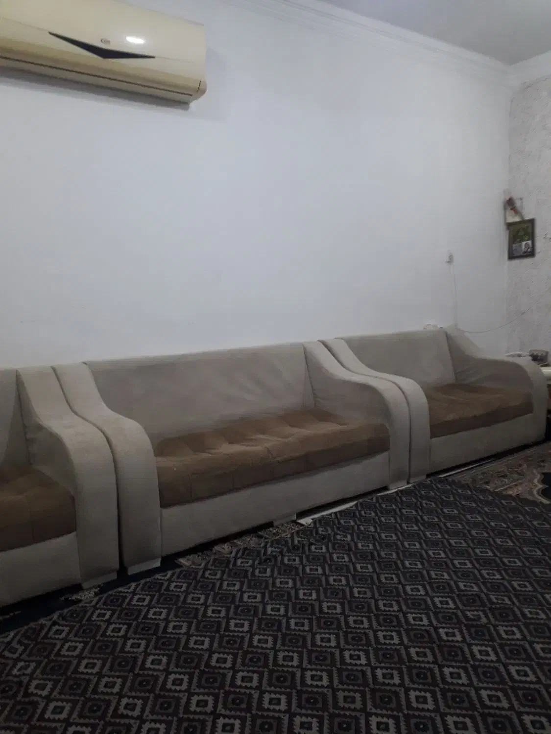 مبل راحتی|مبلمان خانگی و میز عسلی|رشت, معلولین|دیوار