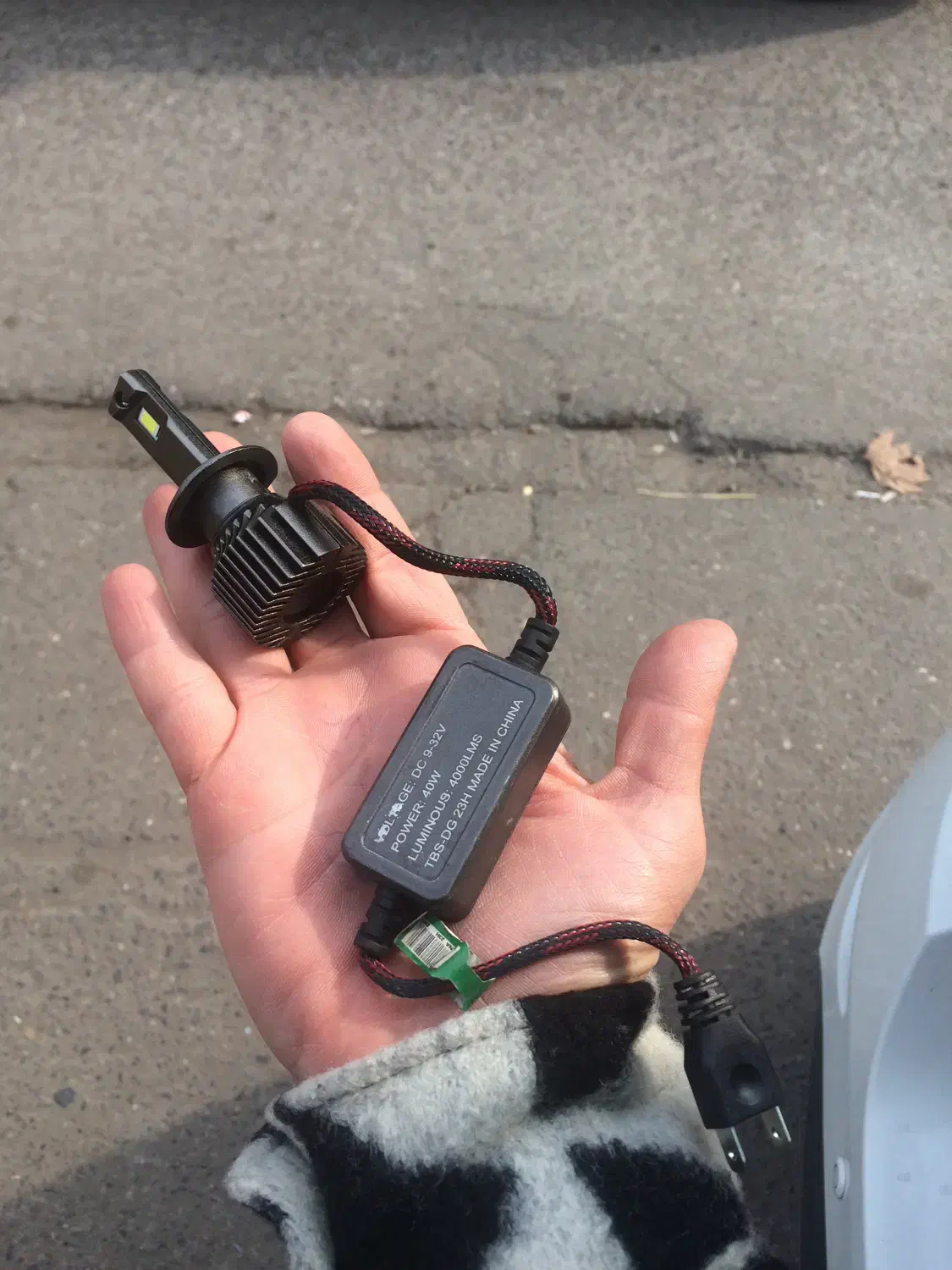 لامپ هدلایت|قطعات یدکی و لوازم جانبی|رشت, پستک|دیوار