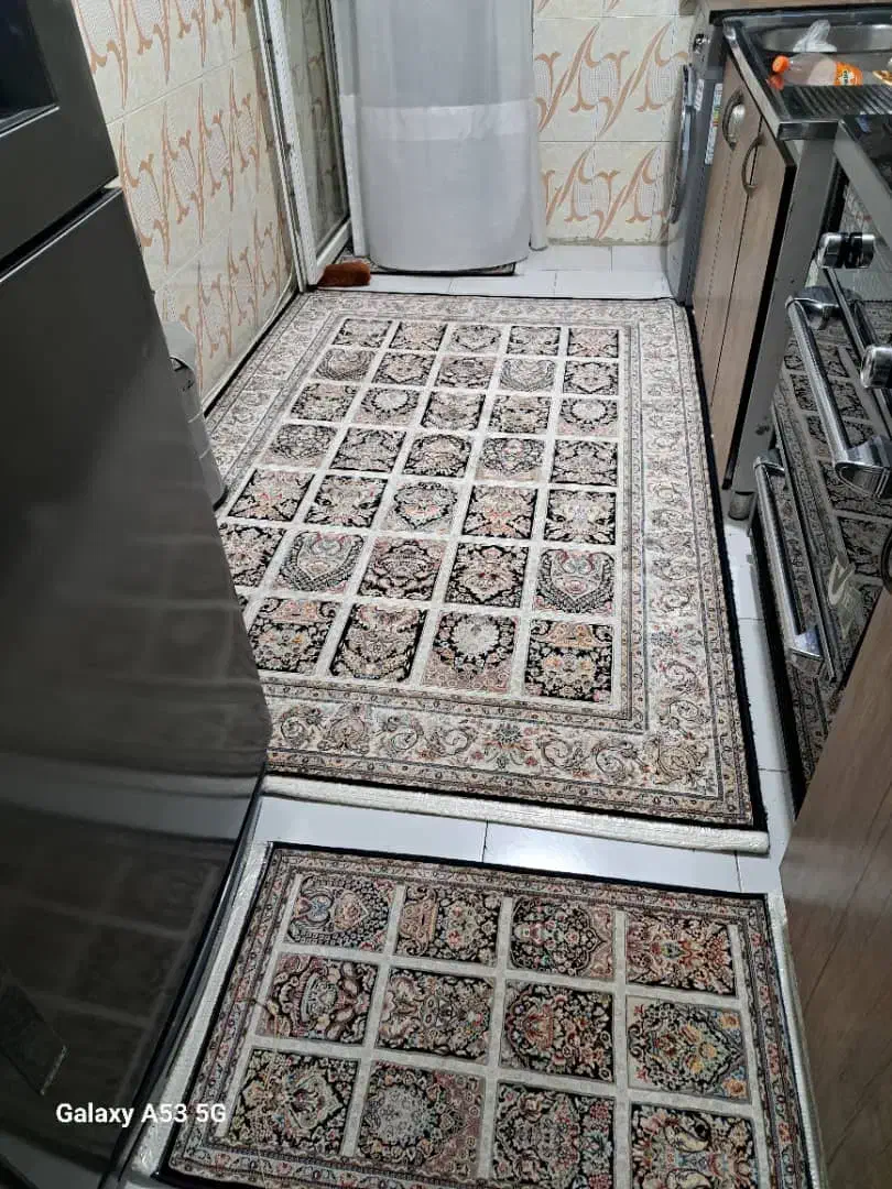 ۲عدد۹متری۱عدد۴متری با۴تاپادری|فرش|صفادشت, |دیوار