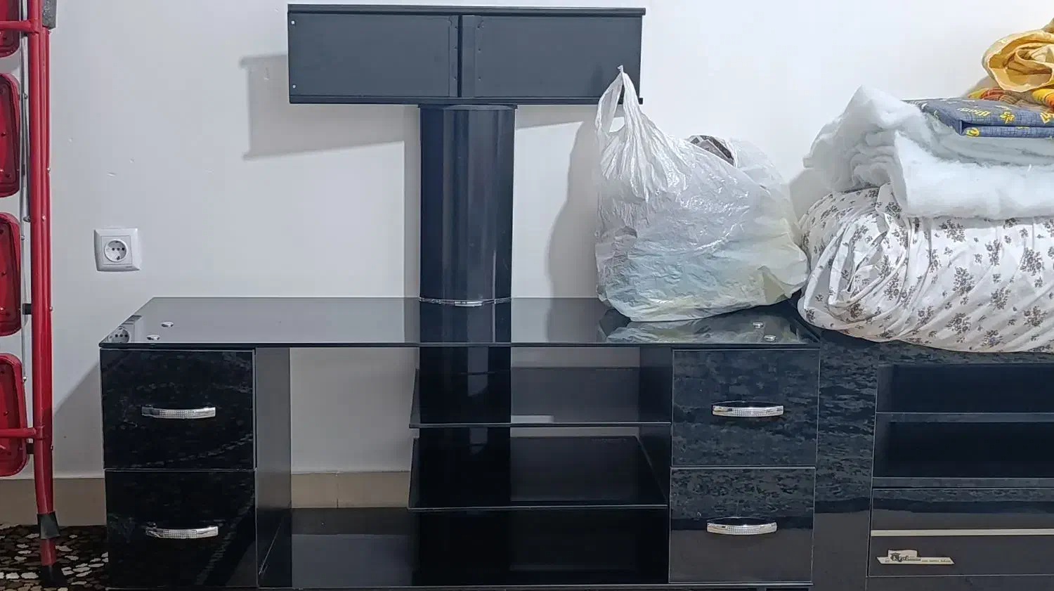 میز تلویزیون سالم قیمت مناسب|میز تلویزیون|میاندوآب, |دیوار