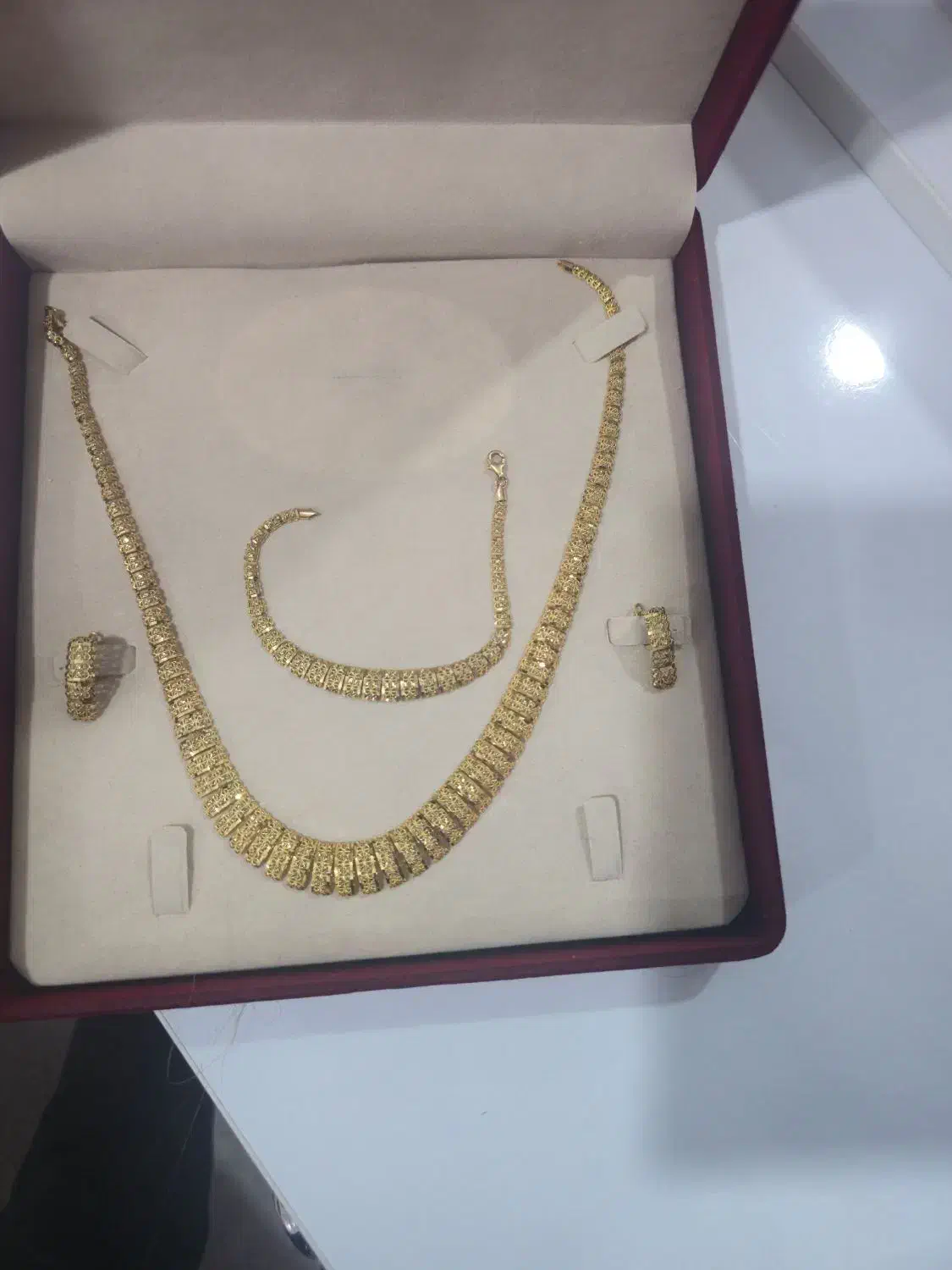 سرویس طلا|جواهرات|دوگنبدان, |دیوار