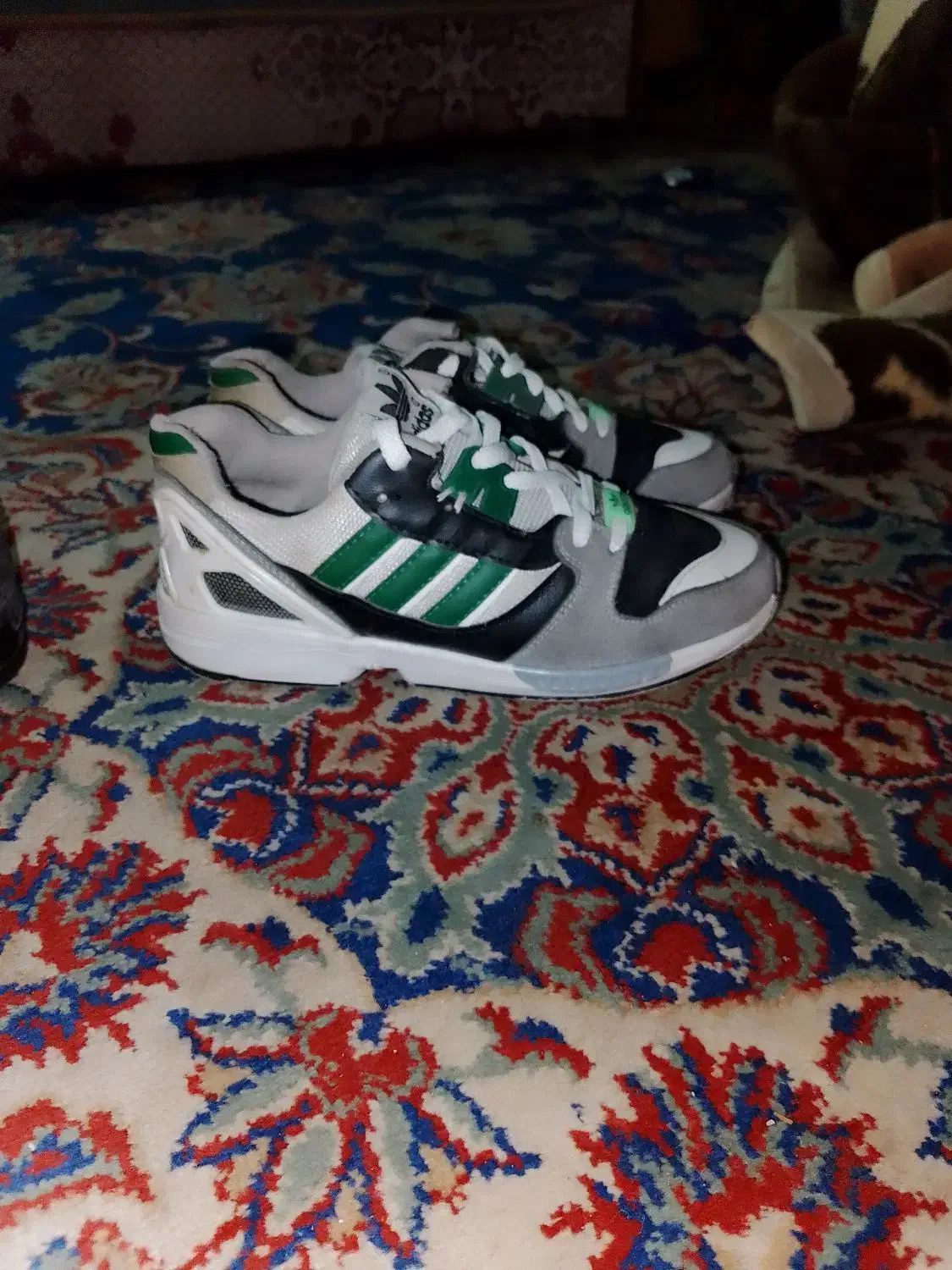 تعدادی کفش کتونی اصلی کفش|کیف، کفش، کمربند|رباط‌کریم, شهرک صنعتی زواره‌ای|دیوار