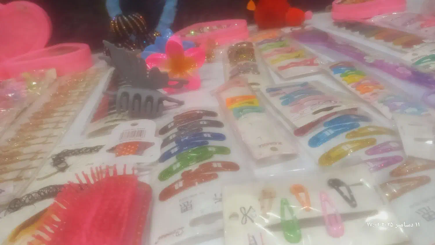 نیازمند به دو فروشنده خانم در باشت|استخدام بازاریابی و فروش|باشت, |دیوار