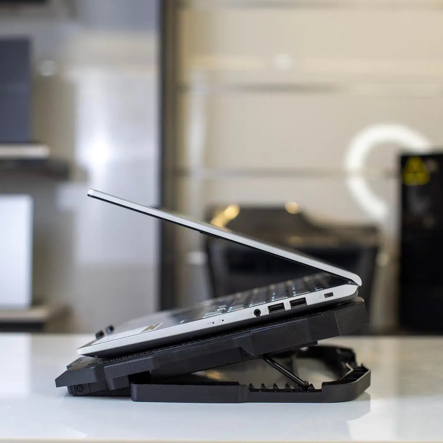 لپتاپ ASUS با رم 8 گیگ وهارد 512GB SSD|رایانه همراه|یزد, |دیوار