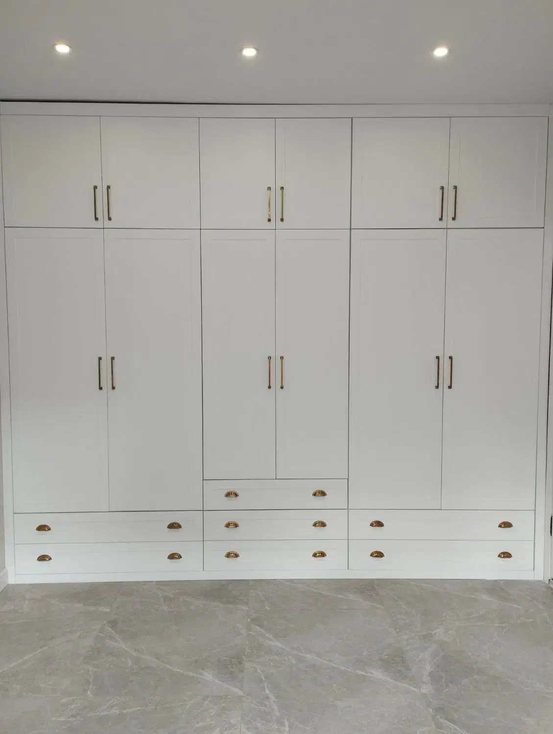 نصاب. درب چوبی.|خدمات پیشه و مهارت|اسلامشهر, شهرک انبیا|دیوار