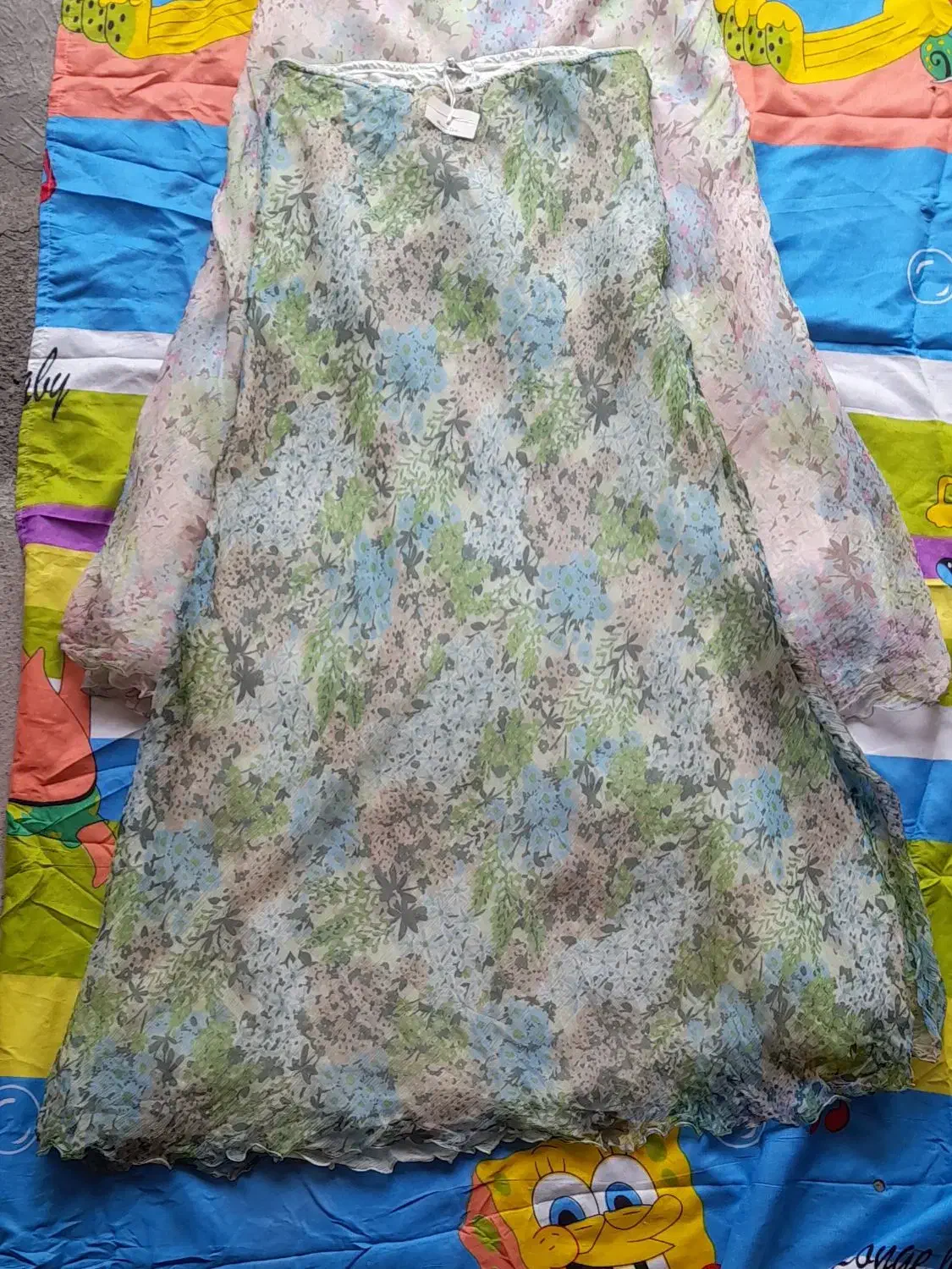 دامن حریر دو استر اسپانیایی|لباس|رودسر, |دیوار