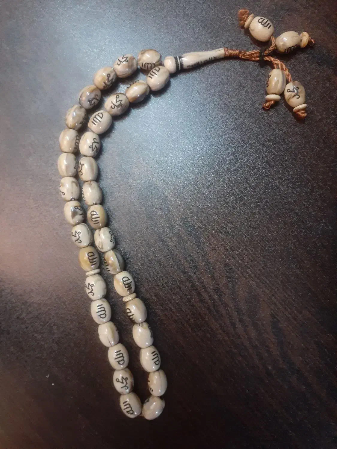 تسبیح|کلکسیون اشیاء عتیقه|شیراز, پودنک|دیوار