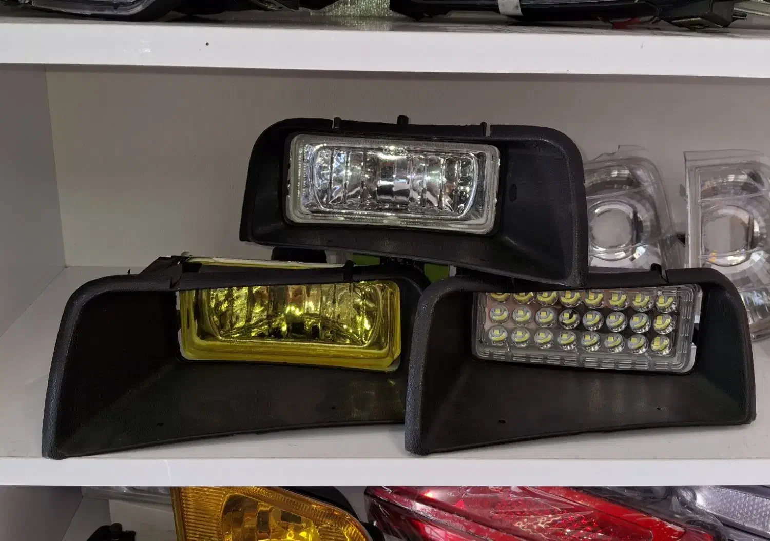 شیشه چراغ پژو ۴۰۵ شفاف کریستالی|قطعات یدکی و لوازم جانبی|مشهد, کوشش|دیوار