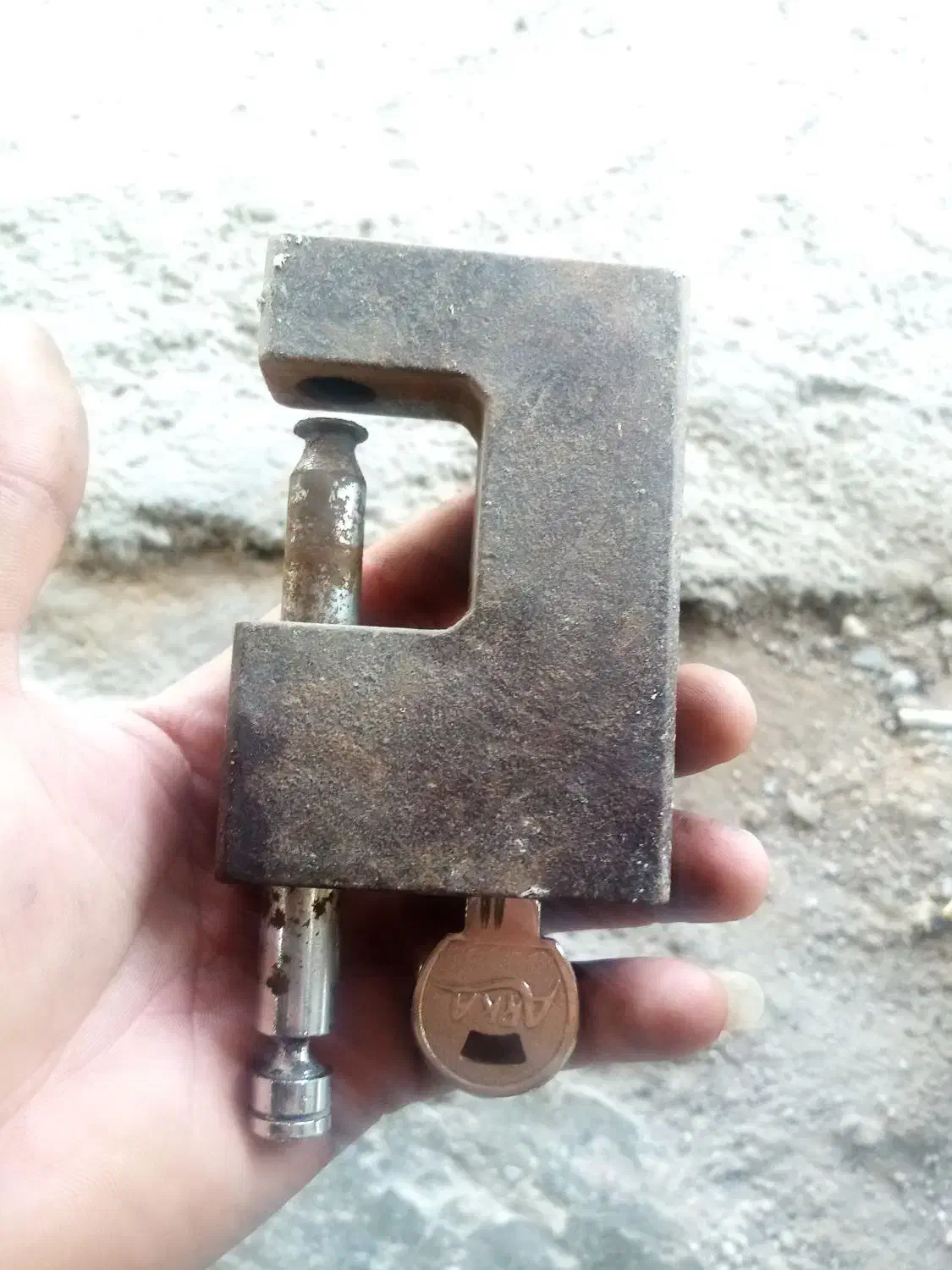 ابزار ساختمانی کلید وپیچ|ابزارآلات|رشت, حافظ آباد|دیوار