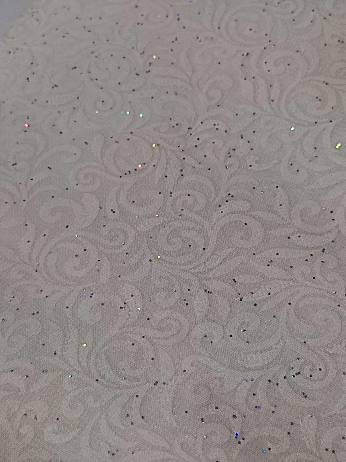 چادرسفید اکلیلی|لباس|قرچک, پویینک|دیوار