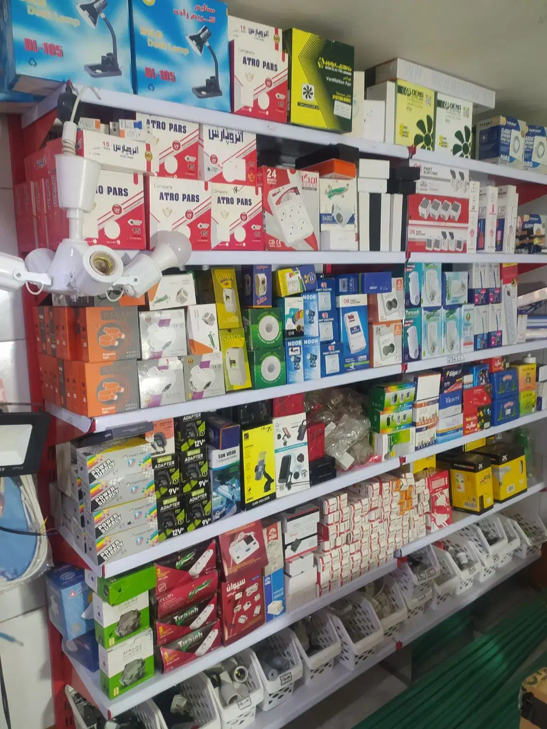 واگذاری لوازم مغازه الکتریکی|فروشگاه و مغازه|مرند, |دیوار