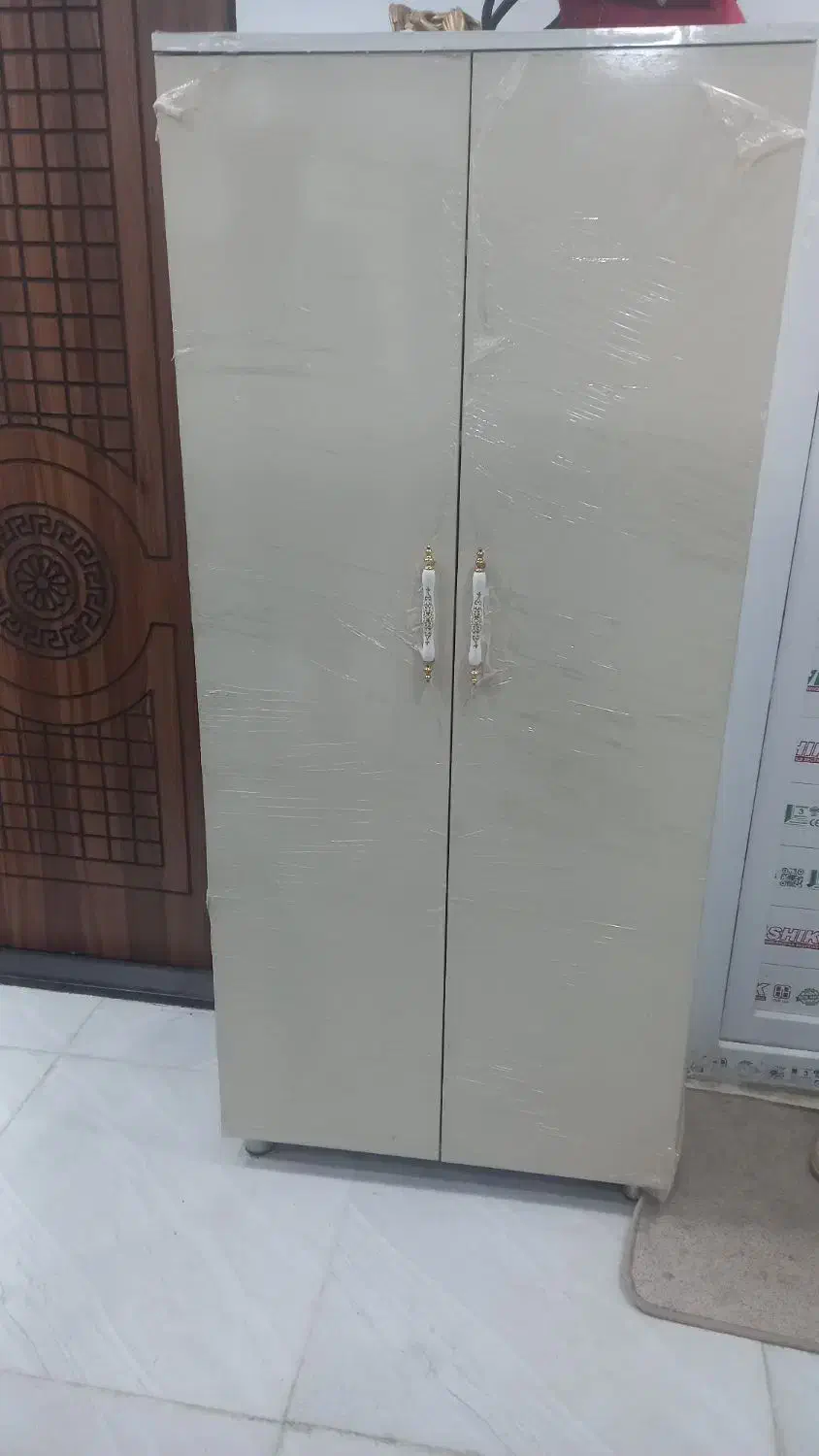 جاکفشی کم جا نو نو|جاکفشی، کمد، دراور|فولادشهر, B1|دیوار