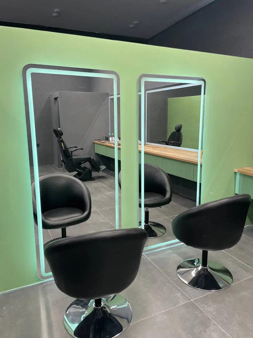 آیینه قدی تاج و سندبلاست|آینه|قائمشهر, |دیوار