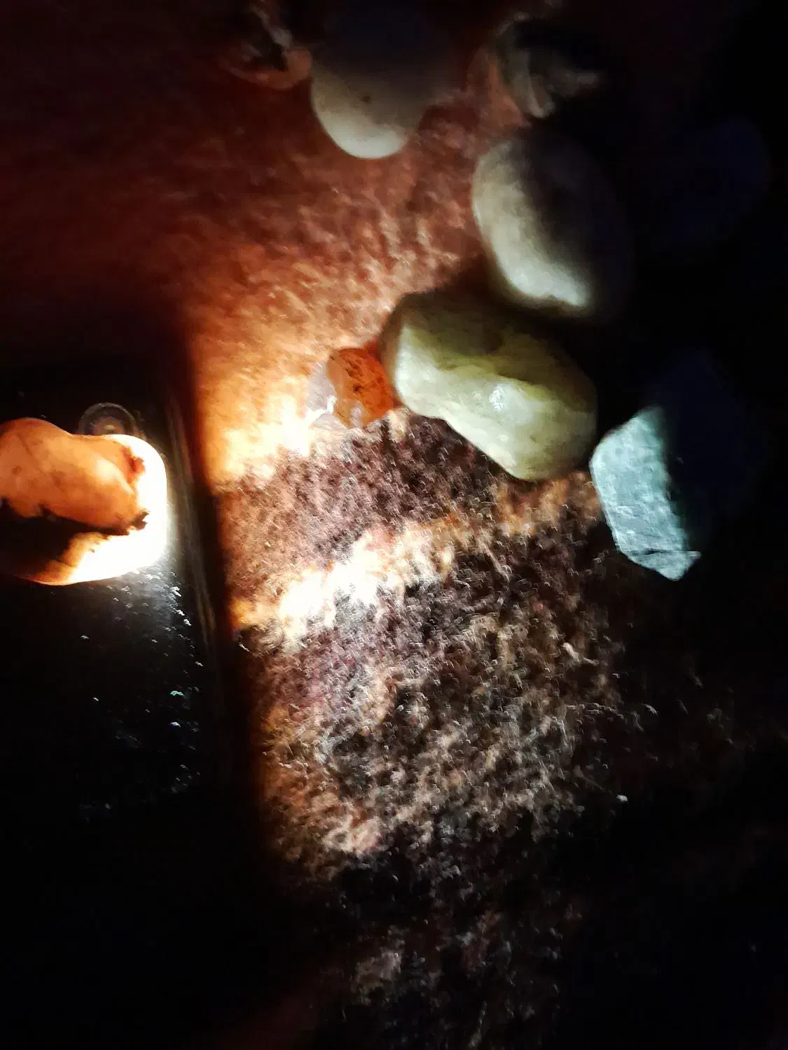 تعدای سنگ برای فروش|جواهرات|بندر انزلی, پرستار|دیوار