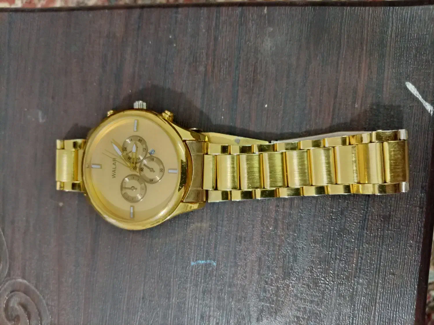 ساعت مچی|ساعت|نیشابور, کوی فرهنگیان|دیوار