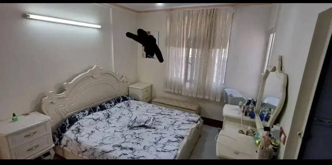 سرویس خواب در حد نو|تخت و سرویس خواب|قدس, شهر‌قدس|دیوار