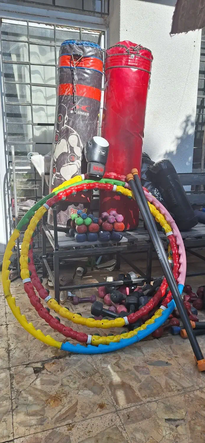 کیسه بوکس دمبل لوازم ورزشی و کراسفیت|تجهیزات ورزشی|شیراز, جانبازان|دیوار