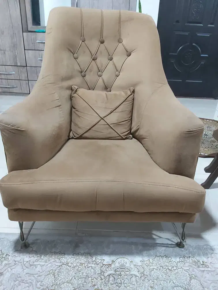 مبل هشت نفره|مبلمان خانگی و میز عسلی|رشت, فرزانه|دیوار