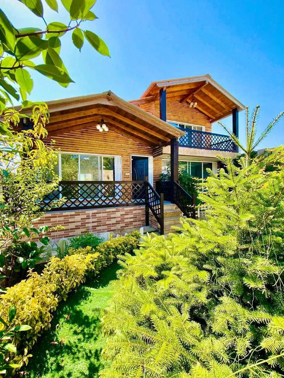 ویلا نیم پیلوت250متری با استخر۴فصل/مهندسی ساز|فروش خانه و ویلا|امامزاده عبدالله, |دیوار