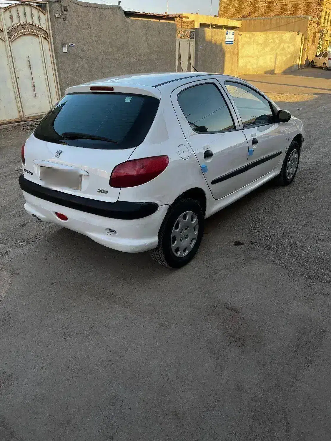 ۲۰۶مدل۹۰|خودرو سواری و وانت|سیرجان, |دیوار