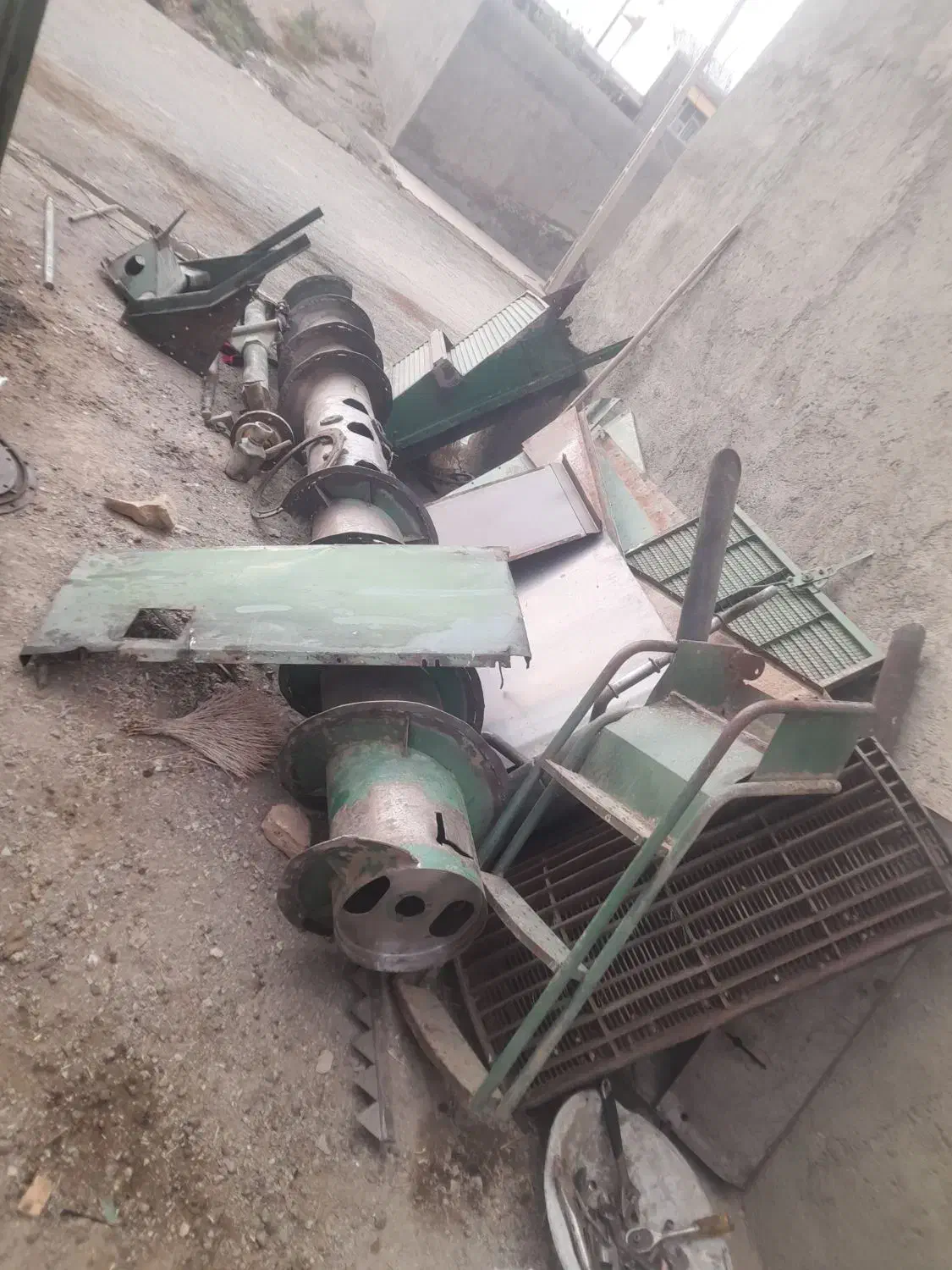 قطعات کمباین|قطعات یدکی و لوازم جانبی|بهار, |دیوار