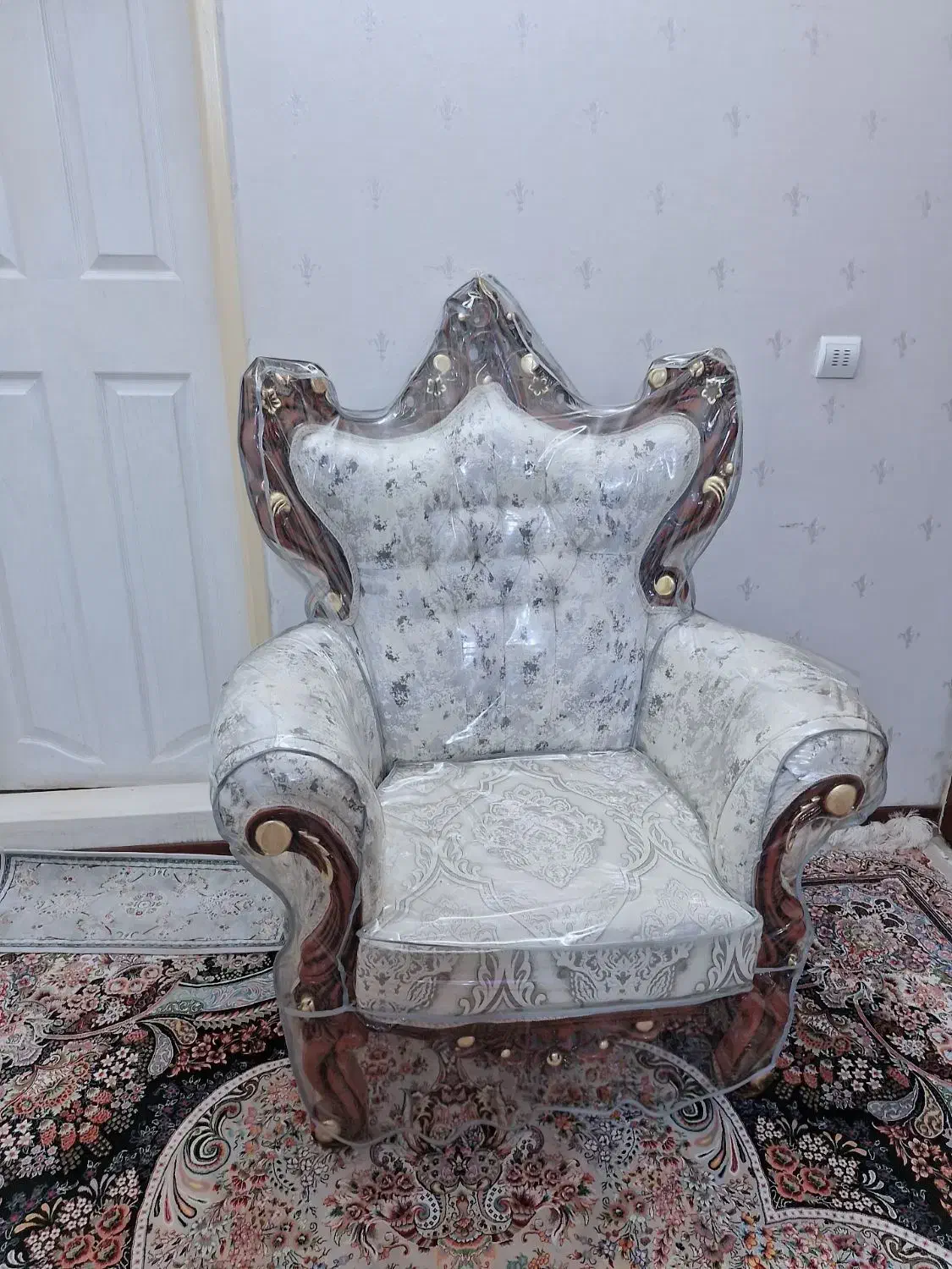 مبل ویترین میز تیوی فوری فوری فروشی|مبلمان خانگی و میز عسلی|کهریزک, |دیوار