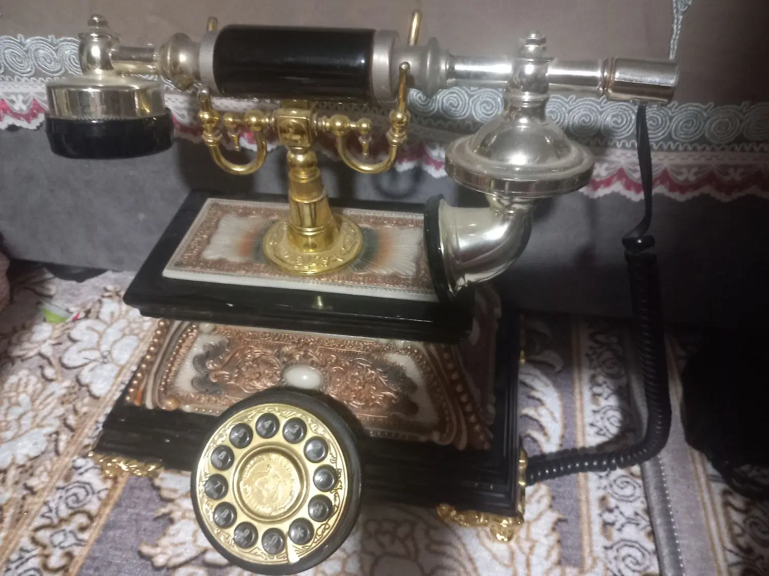 تلفن نوستالژی طرح قدیمی استفاده نشده فروش فوری|تلفن رومیزی|تهران, کرمان|دیوار