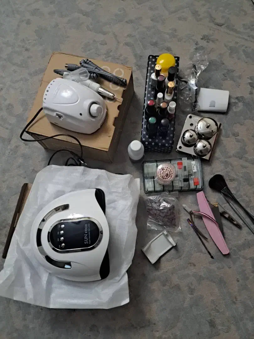 لوازم ناخن کاری در حد نو کامل|آرایشی، بهداشتی، درمانی|فردیس, خیام غربی|دیوار