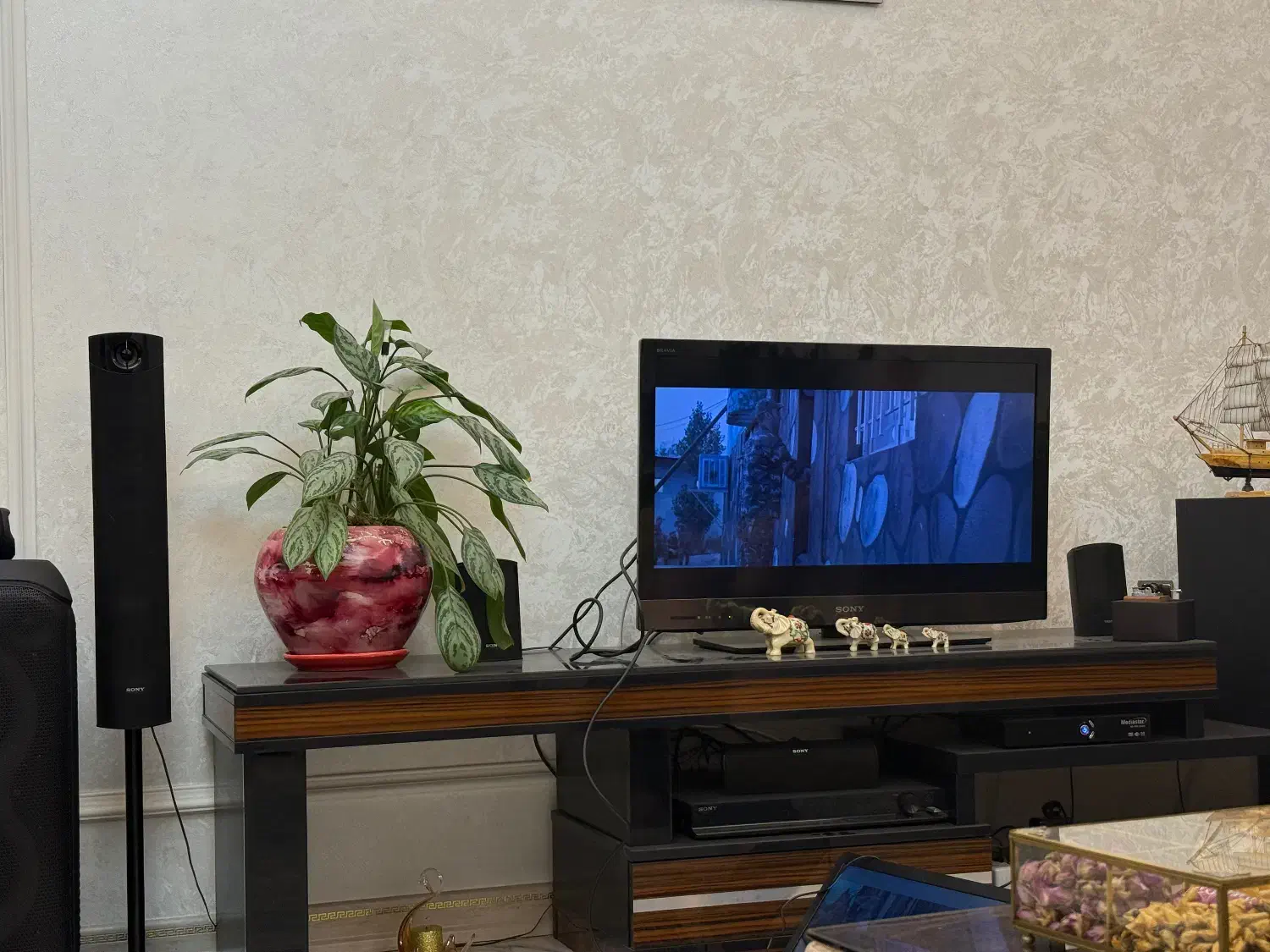 تلویزیون و سینما خانواده سونی|تلویزیون و پروژکتور|تهران, بلورسازی|دیوار