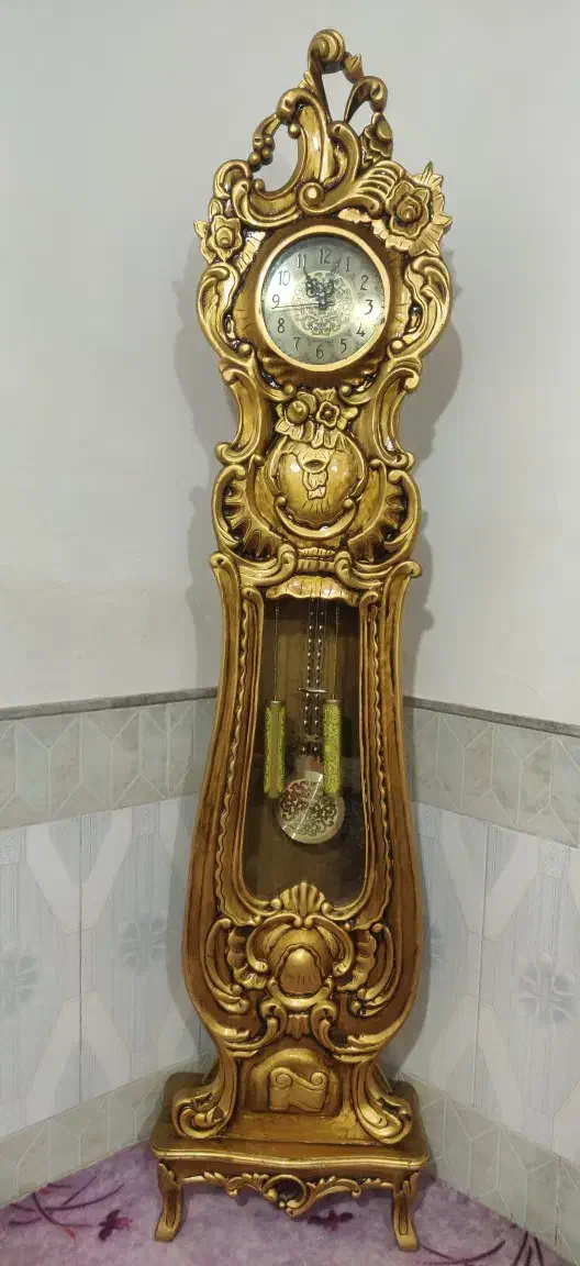 ساعت منبت کاری در حدنو|ساعت دیواری و تزئینی|قم, کلهری|دیوار