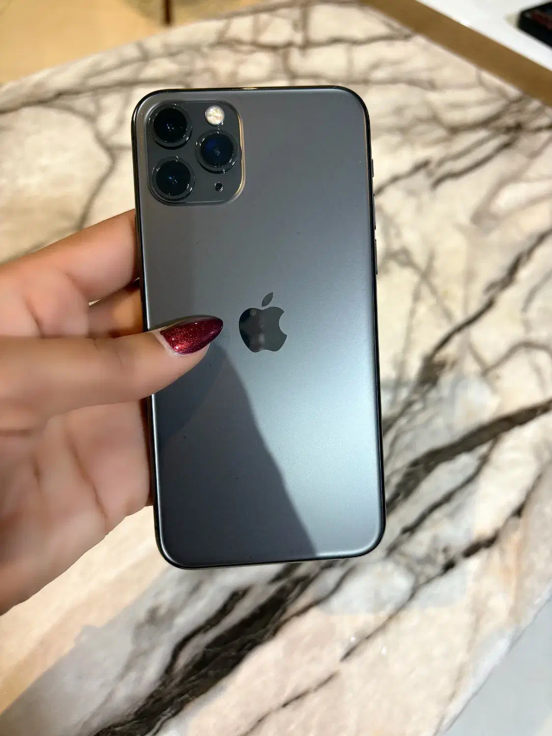 گوشی آیفن ۱۱پرو|موبایل|سرخنکلاته, |دیوار